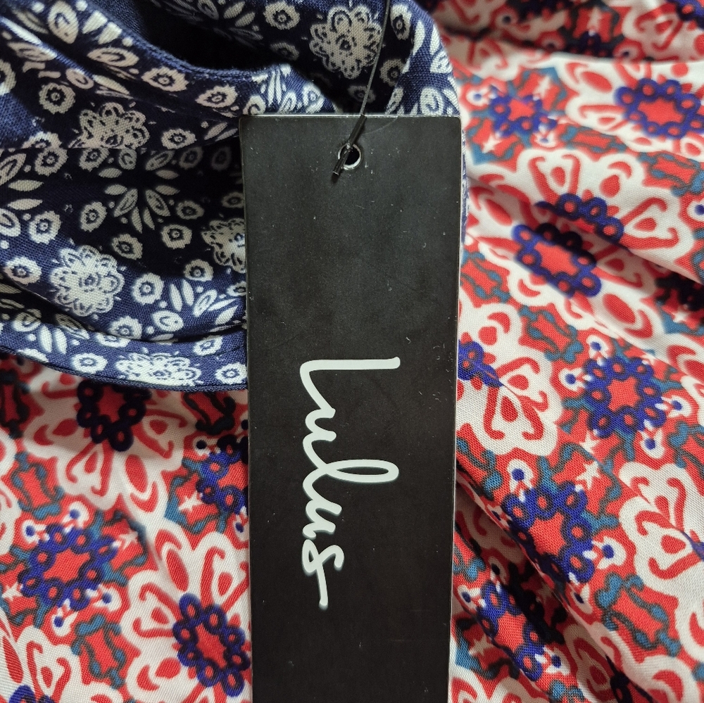 Lulu’s La Vie En Roses Floral Print Dress Blue Red Plunging Lace Up Back Sz L - Picture 5 of 5